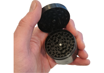 How to Clean Your Grinder Effectively for an Optimal Vaping Experience